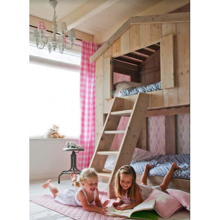 Treehouse Bed THUIS