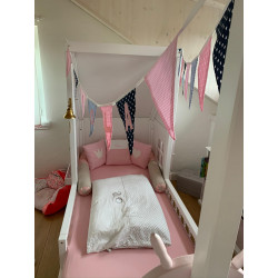Unique ship bed for kids